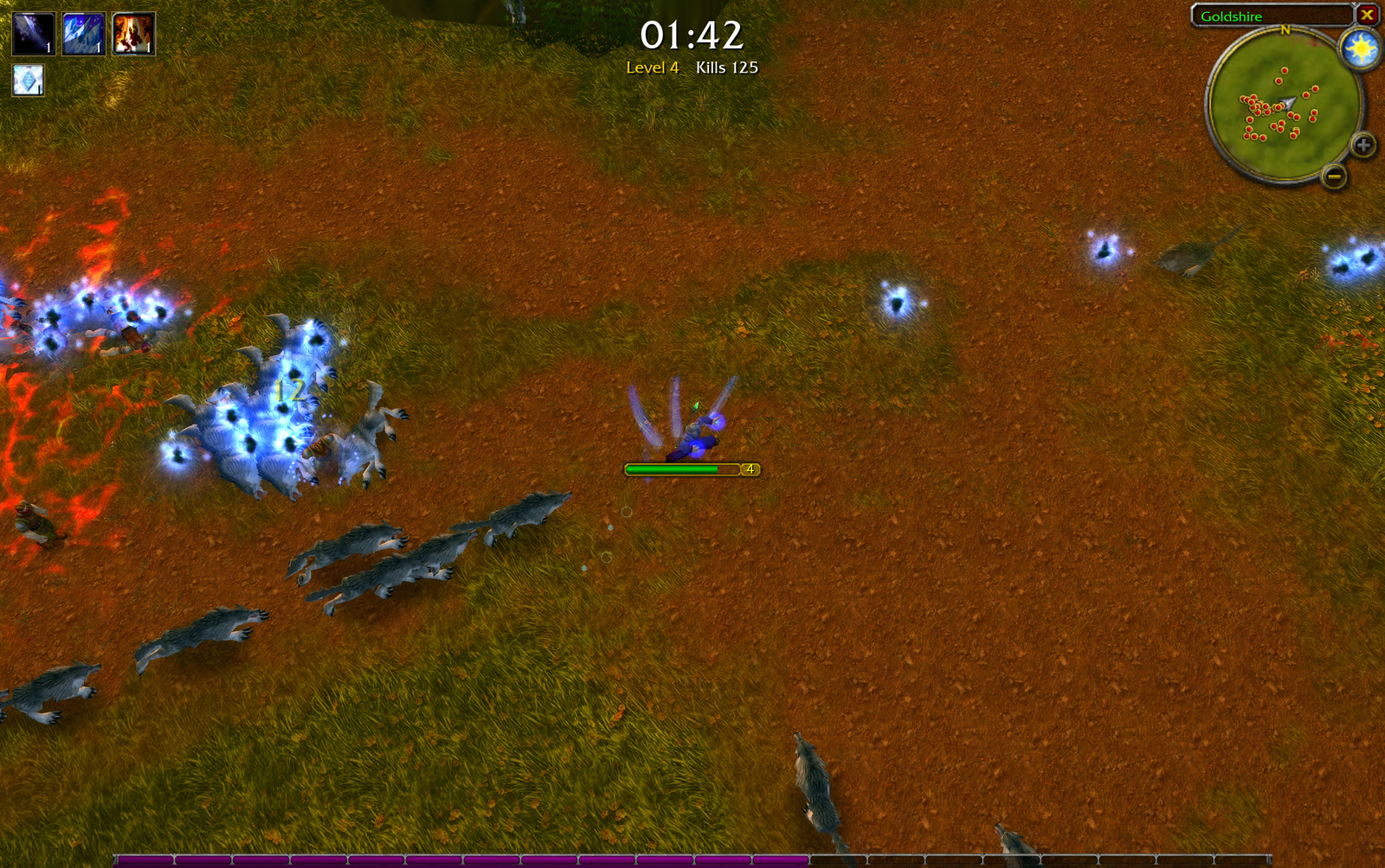 Azeroth Survivors combat: a hero fighting a wave of monsters